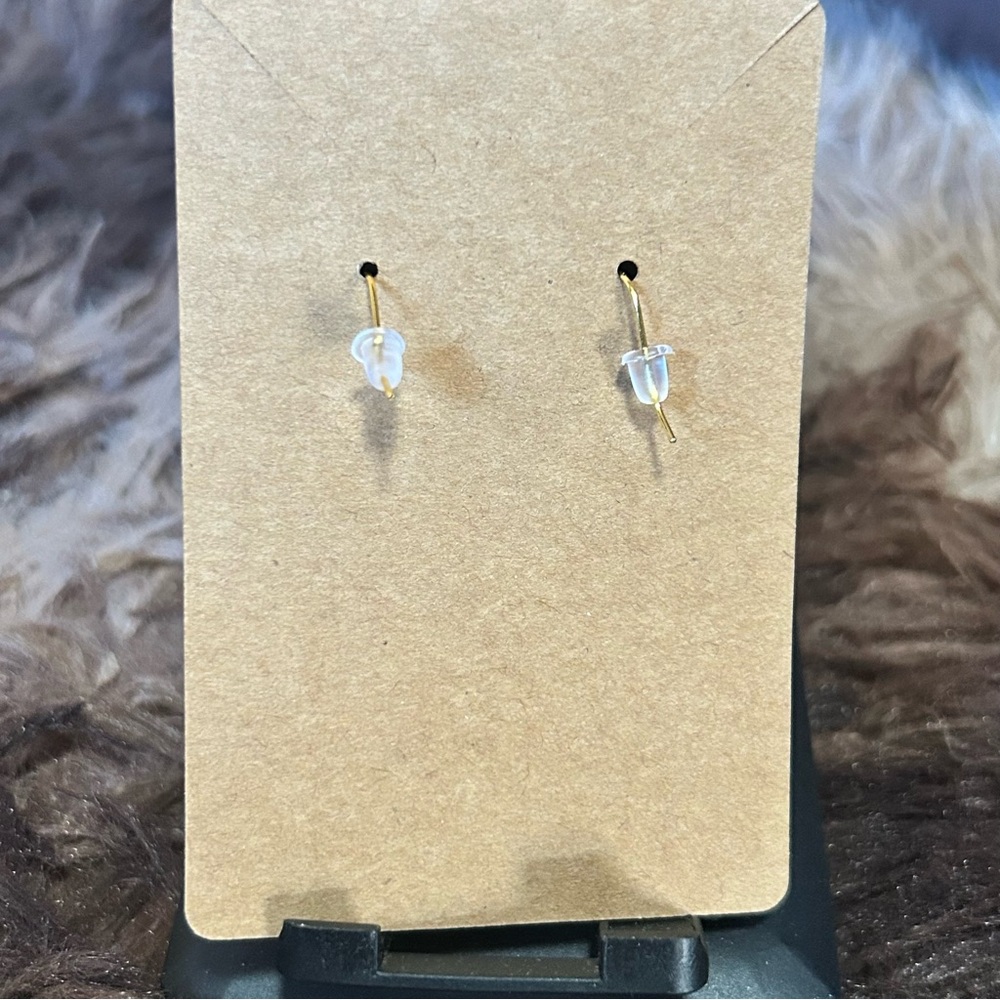 Handcrafted dragon vein agate cat eye glass earrings - Picture 4 of 5